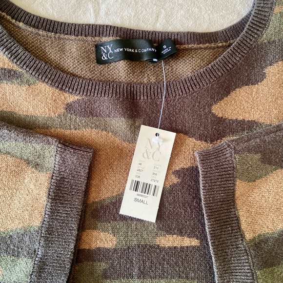 Brand New Camo sweater by New York & Company - Picture 4 of 4